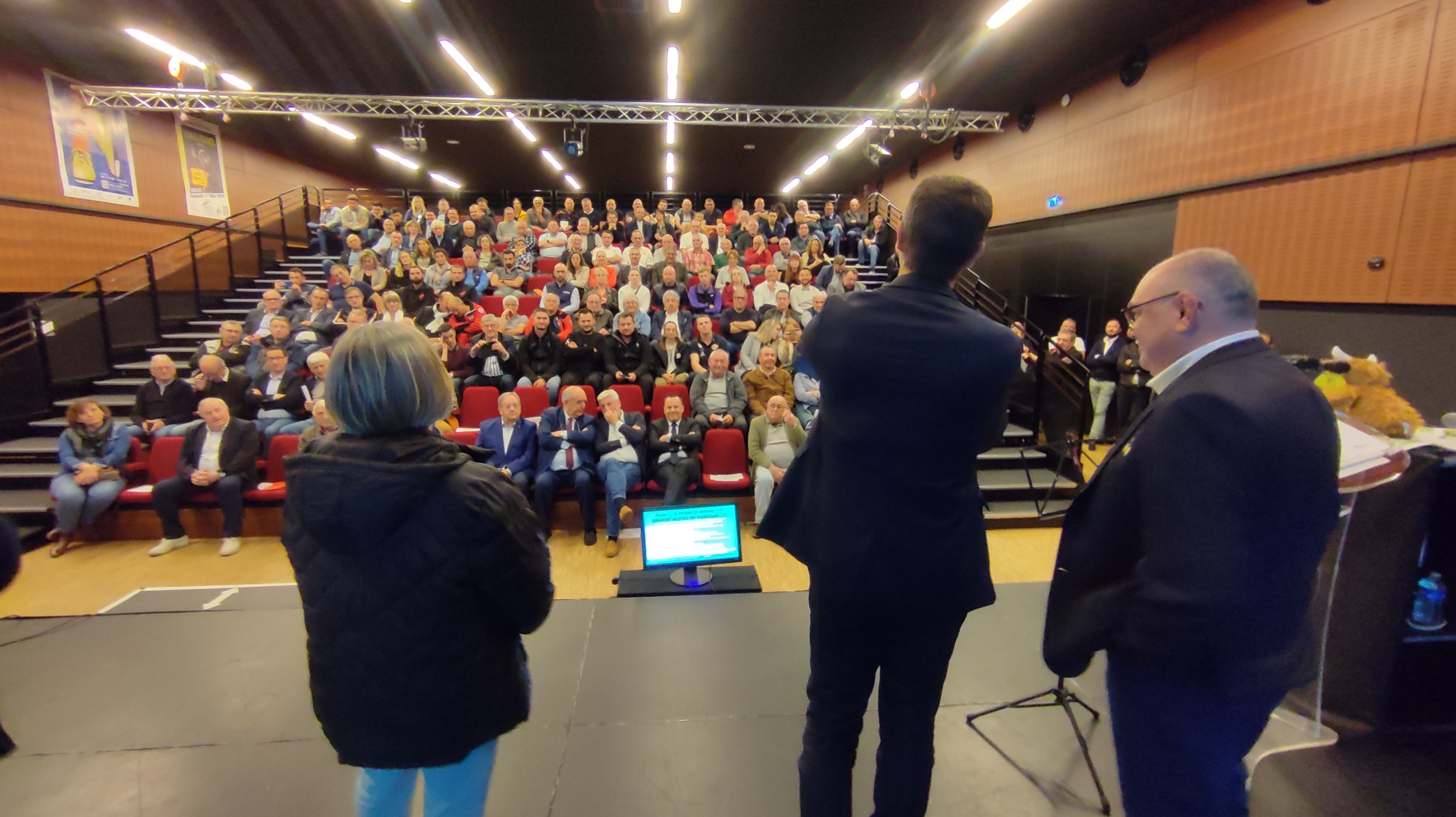 TOUR DU LIMOUSIN en Xaintrie !